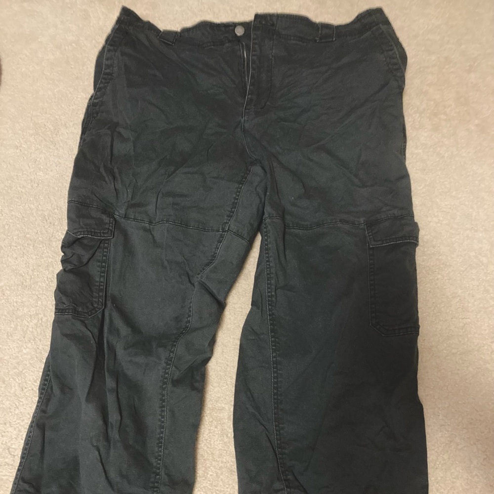 Old Navy Charcoal Cargo Pants